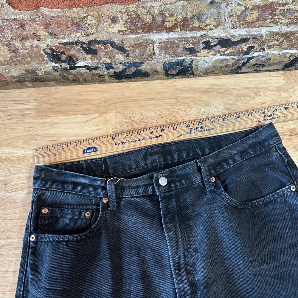 Levis 550 Black Red Tab Relaxed Tapered Mens Jeans 36x30 - Picture 7 of 15